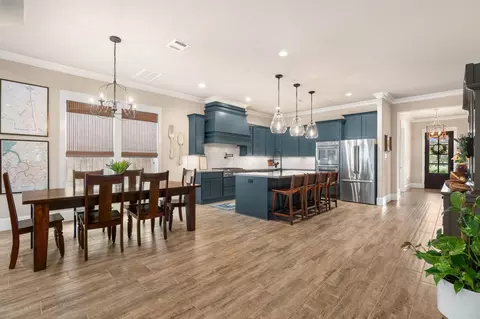 Dining - 2114 Gadwall Dr, Conroe, TX 77384 photo 1 of 2