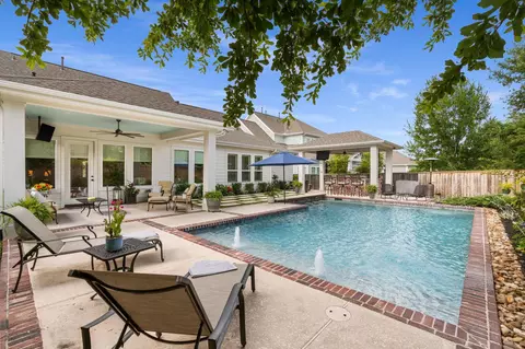 Exterior - 2114 Gadwall Dr, Conroe, TX 77384 photo 7 of 14