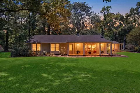 70 Oak Leaf Dr, Huffman, TX 77336