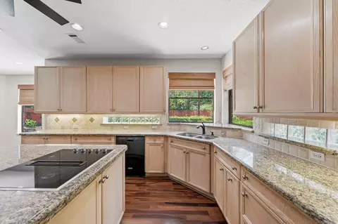 Kitchen - 18503 Cabaniss Cir, Spring, TX 77379 photo 4 of 5