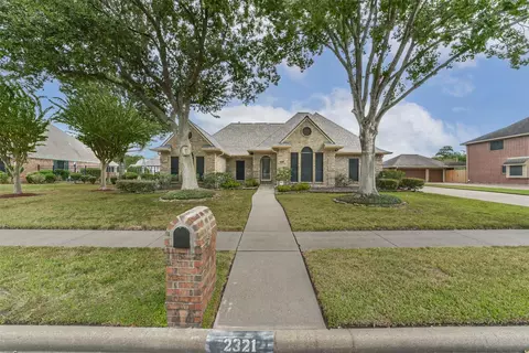 2321 St Patrick Ln, Deer Park, TX 77536
