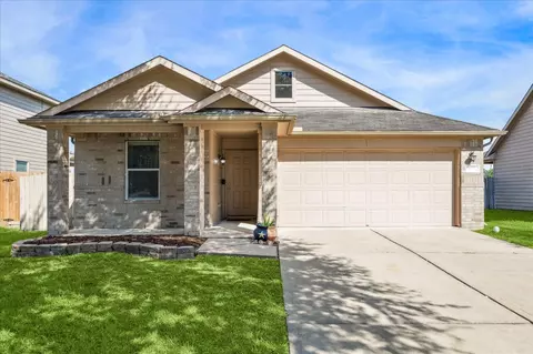 4527 Monarch Blue Ln, Fresno, TX 77545