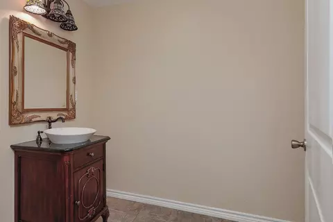 Bath - 1231 Pruitt Rd, Spring, TX 77380 photo 1 of 4