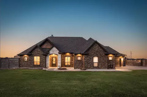 808 Quarter Horse Trl, Angleton, TX 77515