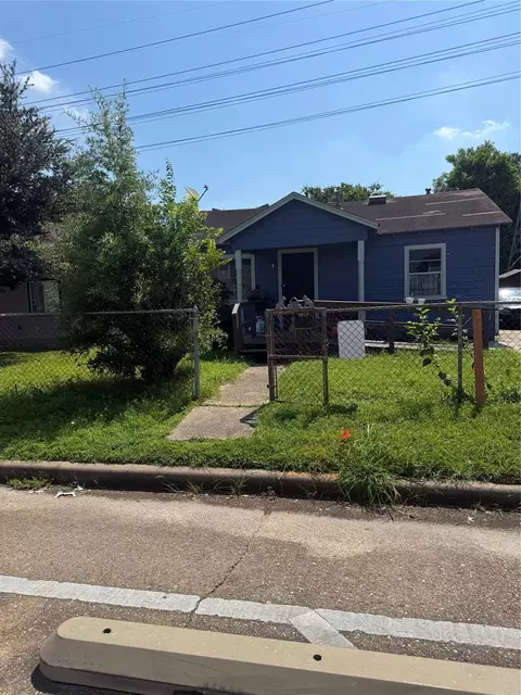 3814 Hardy St, Houston, TX 77009