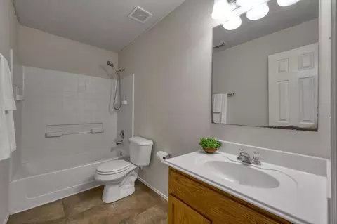 Bath - 23919 Kingbriar Dr, Spring, TX 77373 photo 3 of 3
