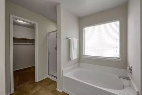 Bath - 23919 Kingbriar Dr, Spring, TX 77373 photo 2 of 3
