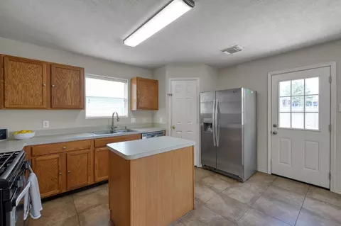 Kitchen - 23919 Kingbriar Dr, Spring, TX 77373 photo 1 of 1