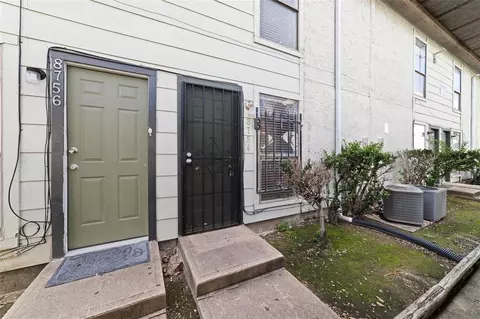 8754 Village Of Fondren Dr #8754, Houston, TX 77071