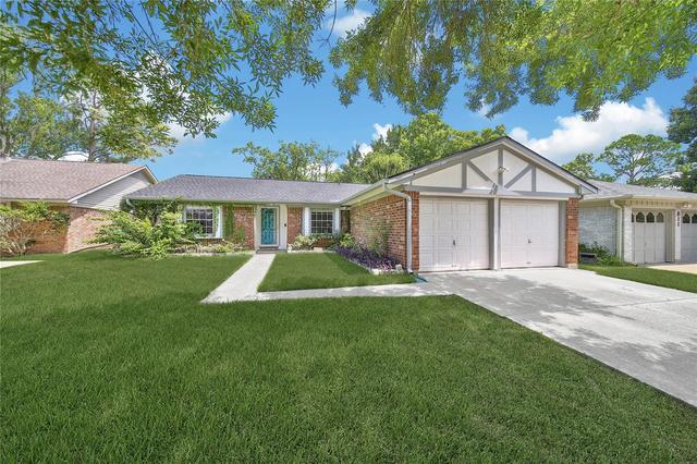 807 Richvale Ln, Houston, TX 77062