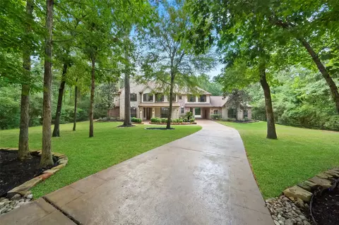 10332 Hunter Creek Ln, Conroe, TX 77304