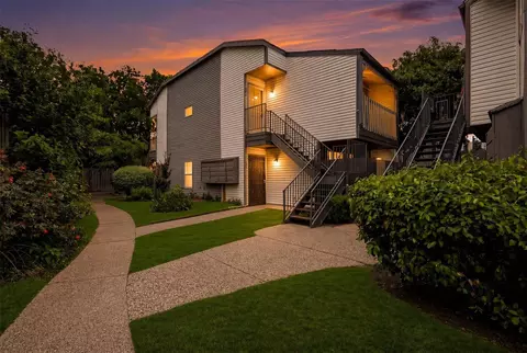 7200 Clarewood Dr #1700, Houston, TX 77036
