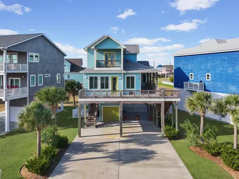 25102 Sausalito Dr, Galveston, TX 77554