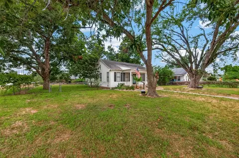Other - 416 E Caney St, Wharton, TX 77488 photo 1 of 3