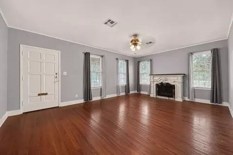 Living - 416 E Caney St, Wharton, TX 77488 photo 1 of 4