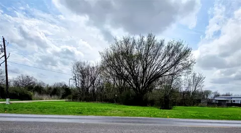 408 Spur 515, Navasota, TX 77868