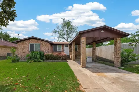 521 N Vionett Ln, Texas City, TX 77591