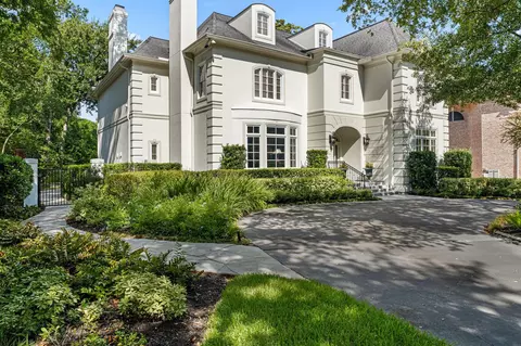 914 Huntington Cv, Houston, TX 77063