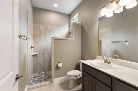 Bath - 4123 Flagstone Pine Ln, Spring, TX 77386 photo 1 of 3