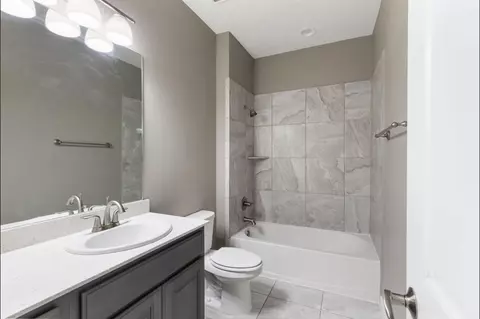 Bath - 4123 Flagstone Pine Ln, Spring, TX 77386 photo 2 of 3