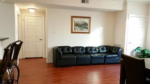 6655 W Sam Houston Pkwy #2A, Houston, TX 77072