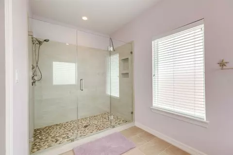 Bath - 109 A Santar Loop, Surfside Beach, TX 77541 photo 6 of 8