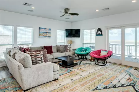 Living - 109 A Santar Loop, Surfside Beach, TX 77541 photo 3 of 4