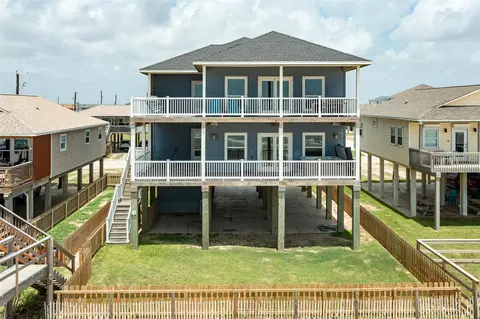 109 A Santar Loop, Surfside Beach, TX 77541