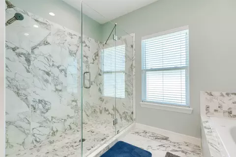 Bath - 109 A Santar Loop, Surfside Beach, TX 77541 photo 2 of 8