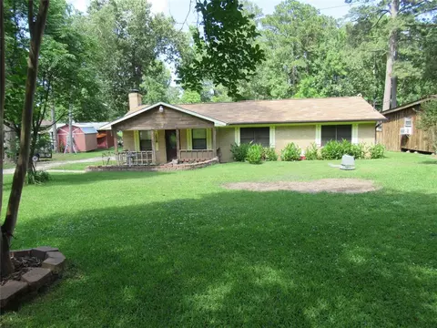 372 Creekside Dr, Onalaska, TX 77360 photo 1