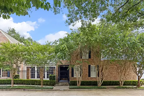 7629 Del Monte Dr, Houston, TX 77063