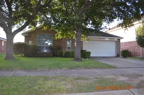 3830 Silverhawk Dr, Katy, TX 77449