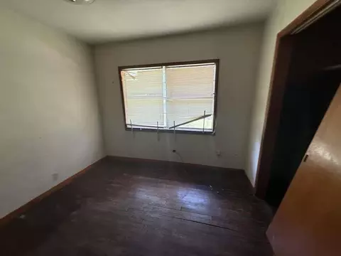 Bedroom - 895 S Main St, Jasper, TX 75951 photo 2 of 3