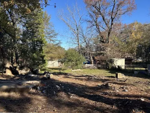 2413 Cass St, Marshall, TX 75670