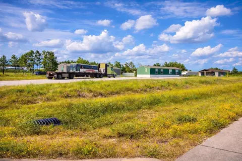 348 Road 5604, Cleveland, TX 77327