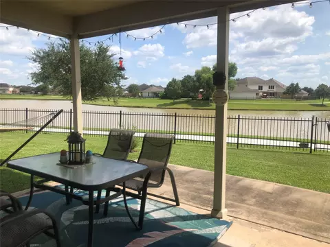 303 Arbor Green Ln, Rosenberg, TX 77469