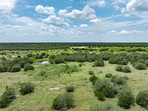 1345 Davis Rd, Muldoon, TX 78949 photo 4