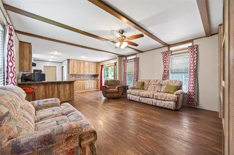 302 Phillip, Wharton, TX 77488