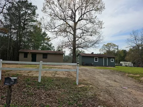 558 Hawthorne Rd # C, New Waverly, TX 77358