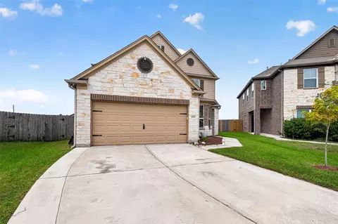 Exterior - 10619 Blithe Oak Ct, Tomball, TX 77375 photo 2 of 8