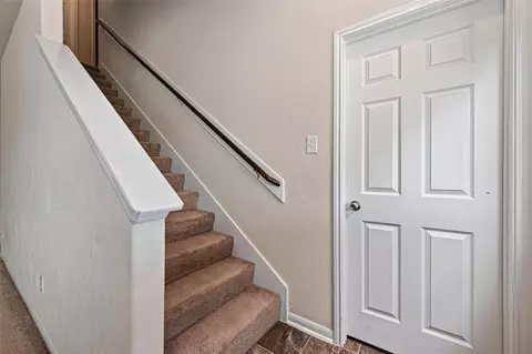 Entry Way - 10619 Blithe Oak Ct, Tomball, TX 77375 photo 2 of 2