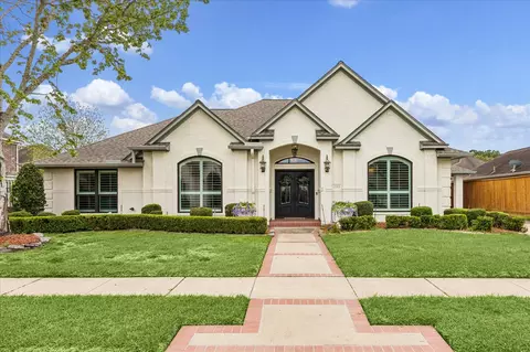 2313 Augusta Dr, Pearland, TX 77581
