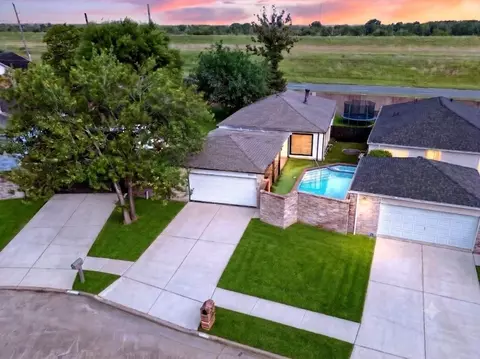 16134 Highlander Dr, Houston, TX 77082