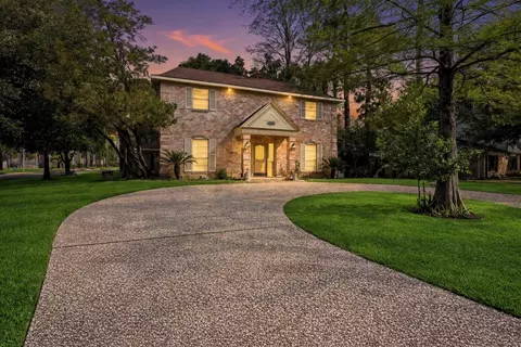 5214 Lawn Arbor Dr, Houston, TX 77066