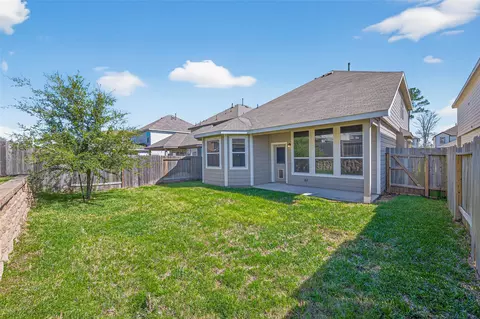 Exterior - 3665 Cub Dr, Conroe, TX 77301 photo 3 of 4