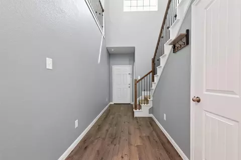 Entry Way - 3665 Cub Dr, Conroe, TX 77301 photo 3 of 7