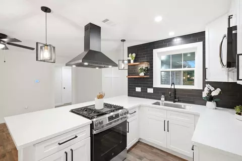 6418 Silver Chalice Dr, Houston, TX 77088