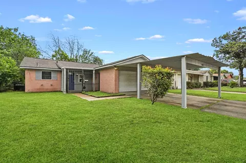12903 Claygate Dr, Houston, TX 77047
