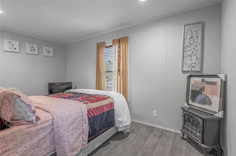 Bedroom - 844 Harbor Point Dr, Trinity, TX 75862 photo 4 of 7