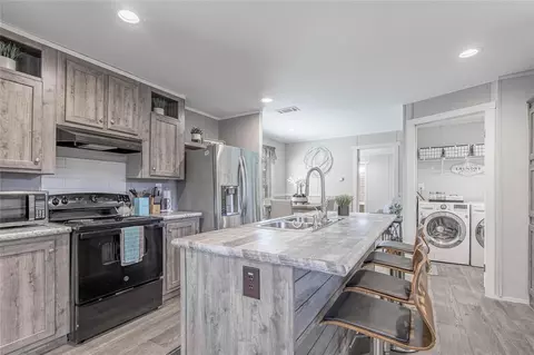Kitchen - 844 Harbor Point Dr, Trinity, TX 75862 photo 2 of 2